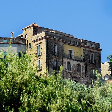 Apartamento Residenza Matarazzo E Le Sue Soffitte Castellabate Exterior foto