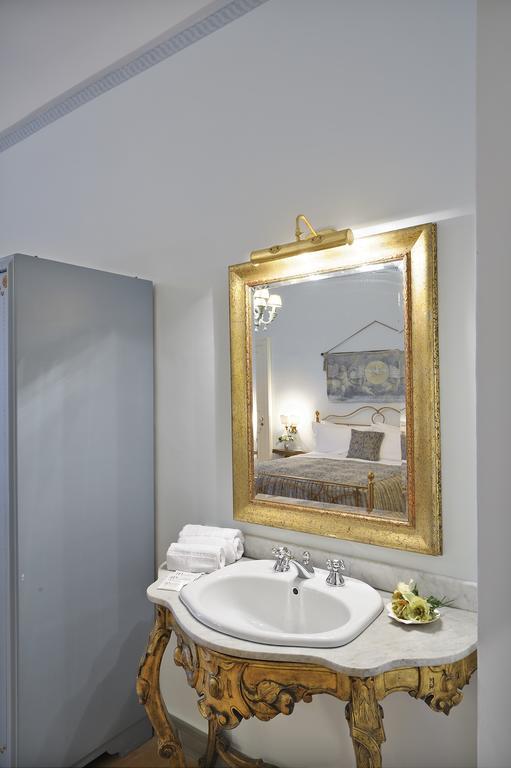 Apartamento Residenza Matarazzo E Le Sue Soffitte Castellabate Exterior foto