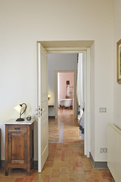 Apartamento Residenza Matarazzo E Le Sue Soffitte Castellabate Exterior foto