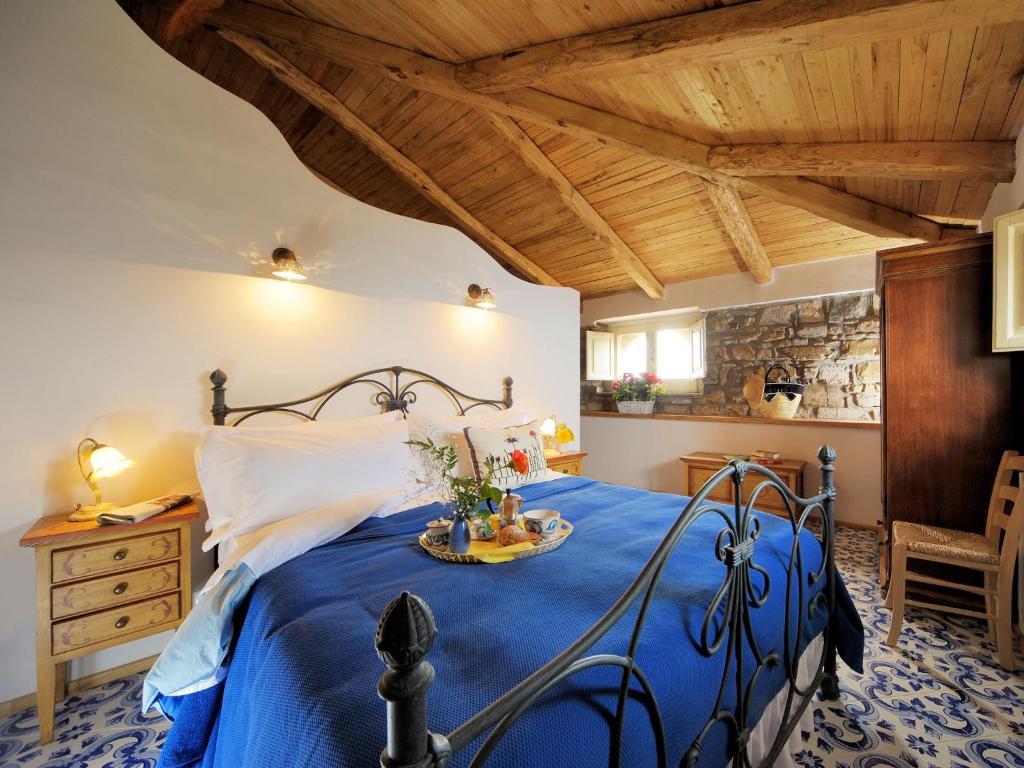 Apartamento Residenza Matarazzo E Le Sue Soffitte Castellabate Habitación foto
