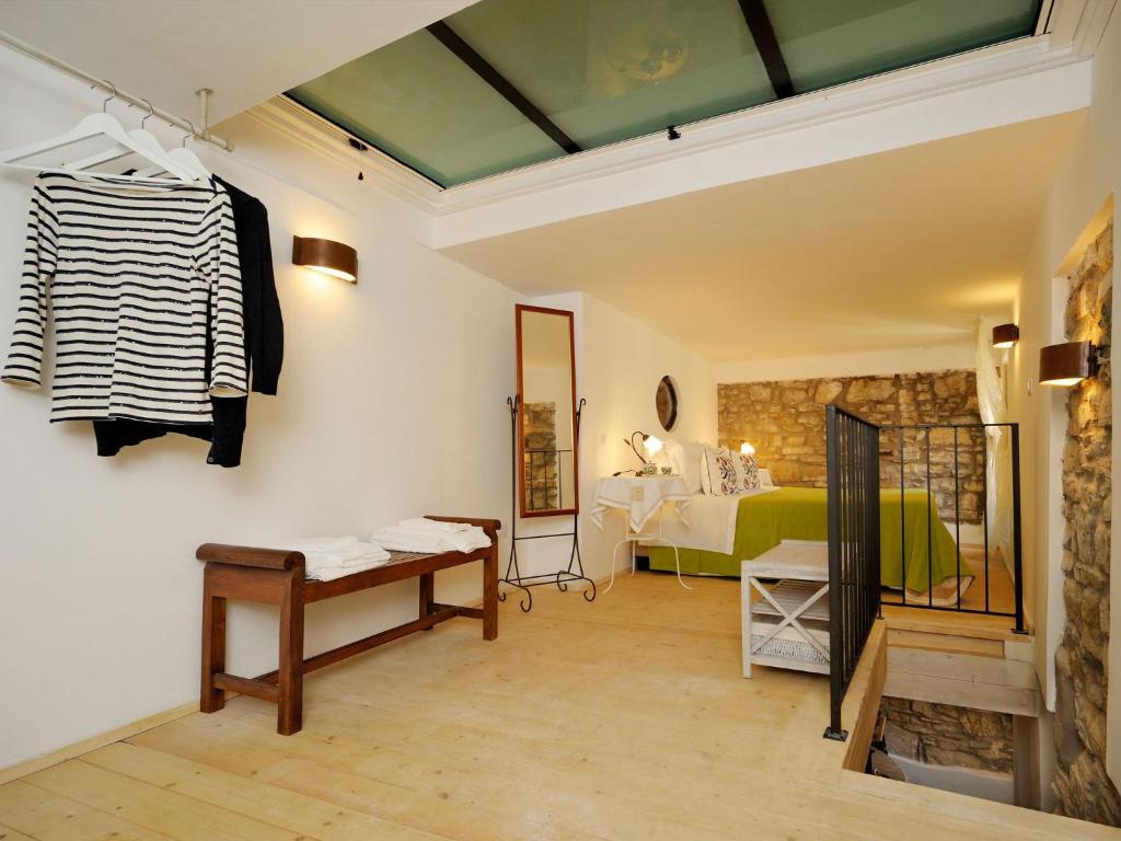 Apartamento Residenza Matarazzo E Le Sue Soffitte Castellabate Habitación foto