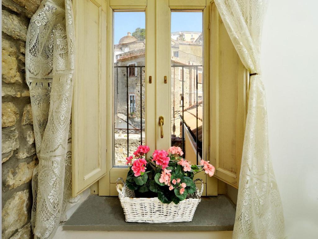 Apartamento Residenza Matarazzo E Le Sue Soffitte Castellabate Habitación foto