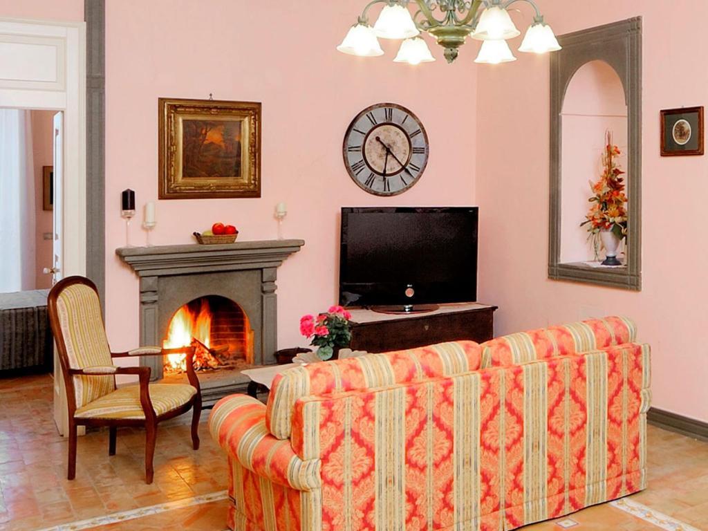 Apartamento Residenza Matarazzo E Le Sue Soffitte Castellabate Habitación foto