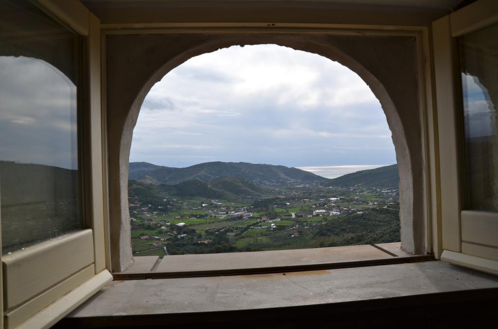 Apartamento Residenza Matarazzo E Le Sue Soffitte Castellabate Exterior foto